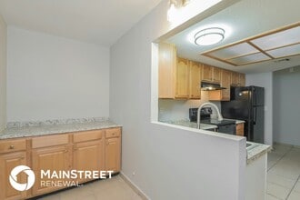 737 E Oregon St in Tucson, AZ - Foto de edificio - Building Photo