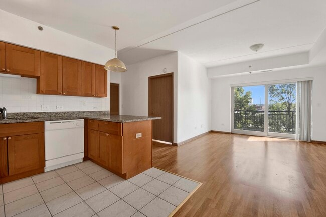 2322 S Canal St in Chicago, IL - Building Photo - Building Photo
