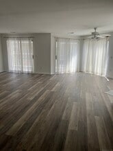 47 Harbour Close in New Haven, CT - Building Photo - Building Photo