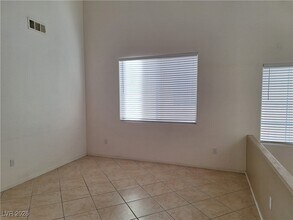1025 Jewel Springs Ln in North Las Vegas, NV - Building Photo - Building Photo