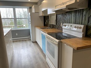 233 Flying Cloud Dr in Dartmouth, NS - Building Photo - Building Photo