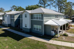 Valencia Park Apartments in Orlando, FL - Building Photo