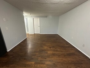 32 Old Foxon Rd, Unit 49 in East Haven, CT - Building Photo - Building Photo