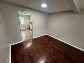 2543 Quinto Dr in Dallas, TX - Building Photo - Building Photo