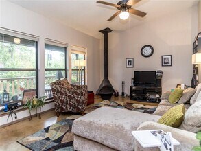 704 Ramble Ln in Austin, TX - Building Photo - Building Photo