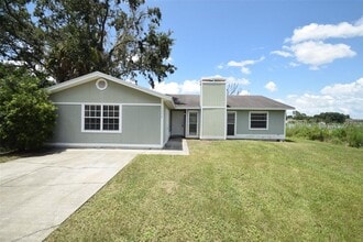 1204 Honeytree Ln W in Lakeland, FL - Building Photo - Building Photo