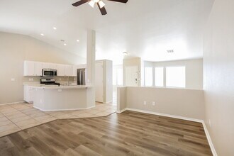 412 Rancho Del Mar Way in North Las Vegas, NV - Building Photo - Building Photo