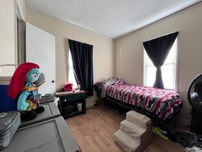 3007 Mahaska Ave in Des Moines, IA - Building Photo - Building Photo