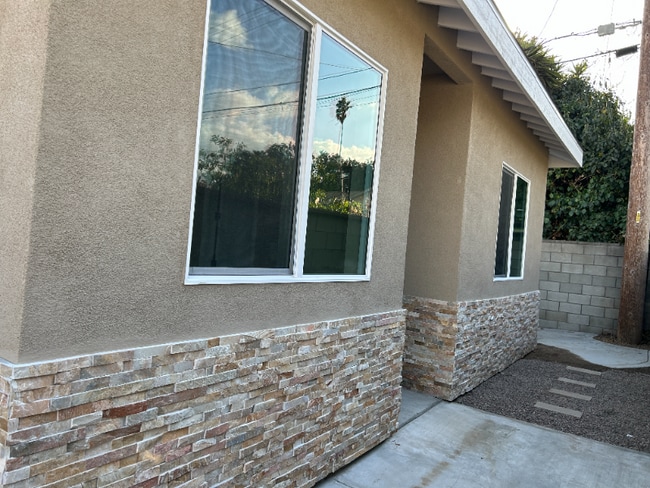 201 S Mockingbird Ln in West Covina, CA - Building Photo - Building Photo