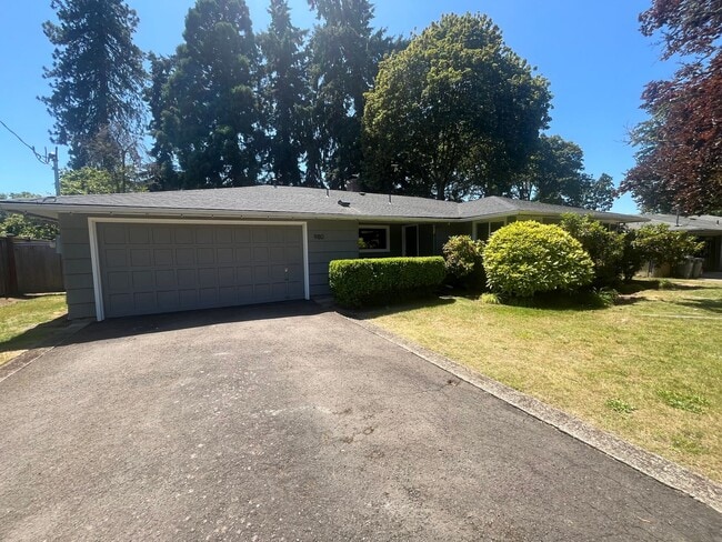 980 Sherwood Pl in Eugene, OR - Building Photo - Building Photo