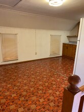 1 E Main St-Unit -Upstairs in Chillicothe, OH - Building Photo - Building Photo