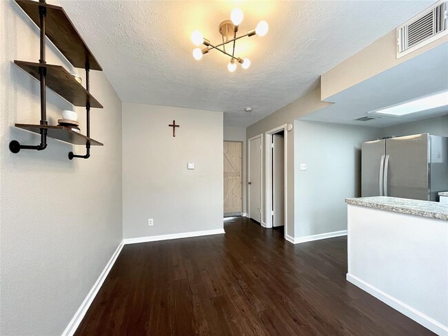11525 Beechnut St in Houston, TX - Building Photo - Building Photo