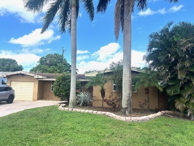 8831 NW 10th St in Pembroke Pines, FL - Building Photo - Building Photo