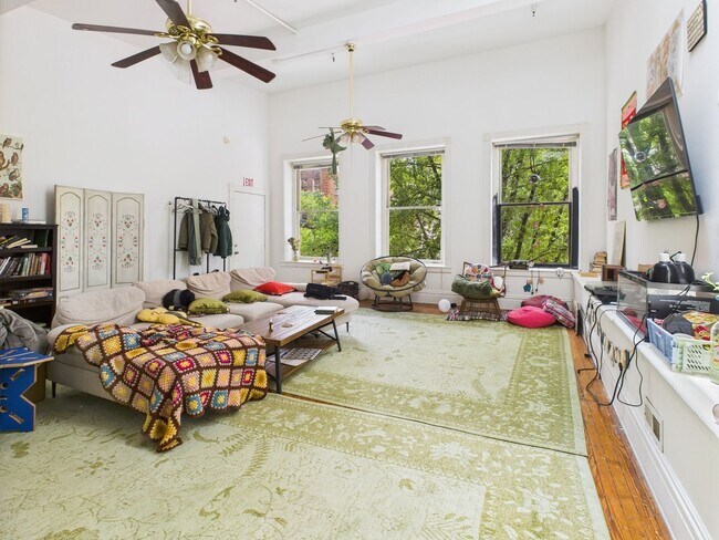 property at 200 W Broad St