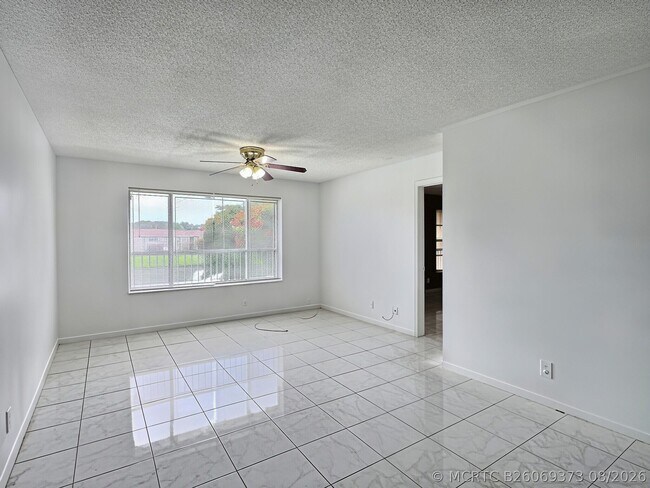 property at 889 Twin Lakes Dr