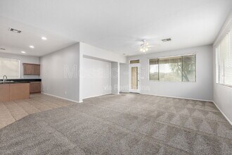 18545 W Paseo Way in Goodyear, AZ - Building Photo - Building Photo