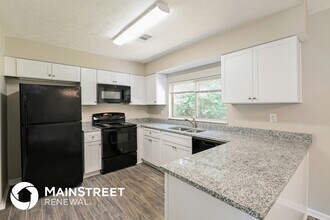 3865 Scarsborough Dr SW in Lawrenceville, GA - Foto de edificio - Building Photo