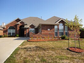 1325 Tanglevine Dr in Rockwall, TX - Building Photo