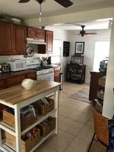1209 Pearl St, Unit Downstairs in Key West, FL - Building Photo - Building Photo