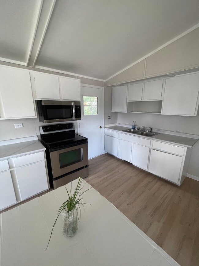 property at 2008 3rd St SW