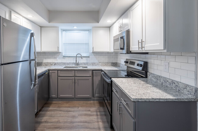 Harbourtowne at Country Woods in Palm Harbor, FL - Building Photo - Interior Photo
