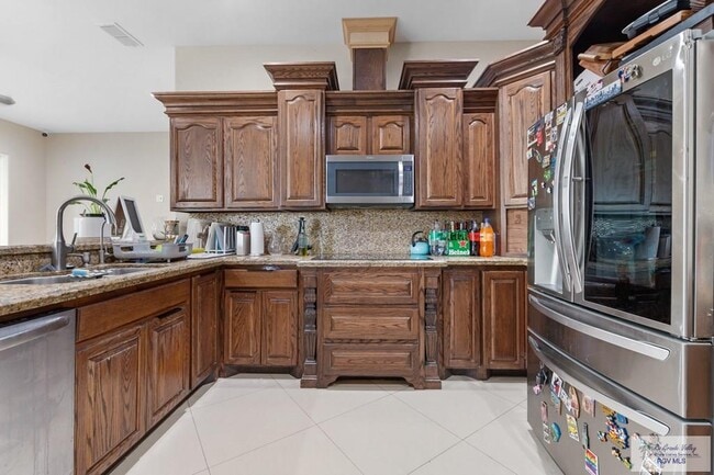 6012 Wendy Lue Ct in Brownsville, TX - Building Photo - Building Photo