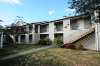 4615 100th St NE in Marysville, WA - Foto de edificio - Building Photo