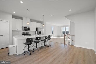 10302 Heritage Trl Ct in Manassas, VA - Building Photo - Building Photo