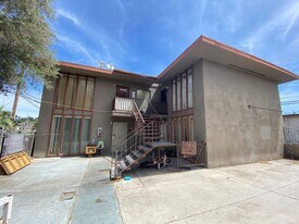 3330 Cambridge St in Las Vegas, NV - Building Photo