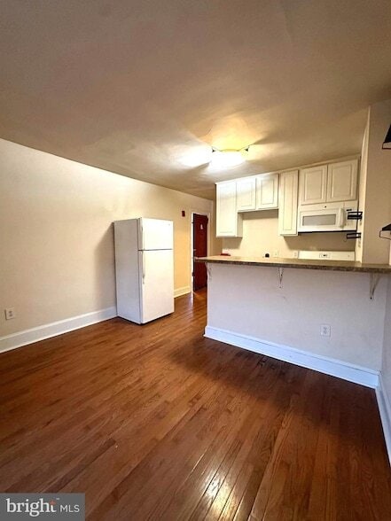 property at 3900 Terrace St