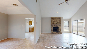 16710 Summer Creek Dr in San Antonio, TX - Building Photo - Building Photo