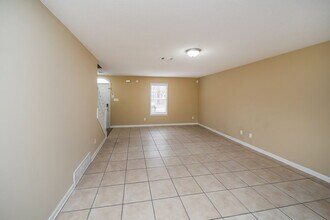 8328 Branchwood Ln in Memphis, TN - Building Photo - Building Photo