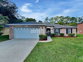 2558 Britney Lakes Ln in Jacksonville, FL - Building Photo