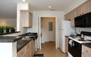 Washington Park in Centerville, OH - Building Photo - Interior Photo