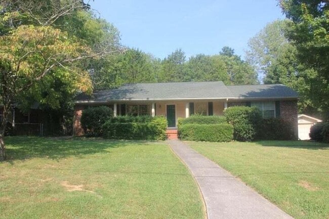 3009 Oakland Dr NW