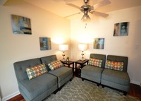 Salem Crest Apartment Homes in Winston-Salem, NC - Building Photo - Building Photo