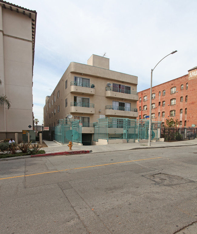 467 S Bonnie Brae St in Los Angeles, CA - Foto de edificio - Building Photo
