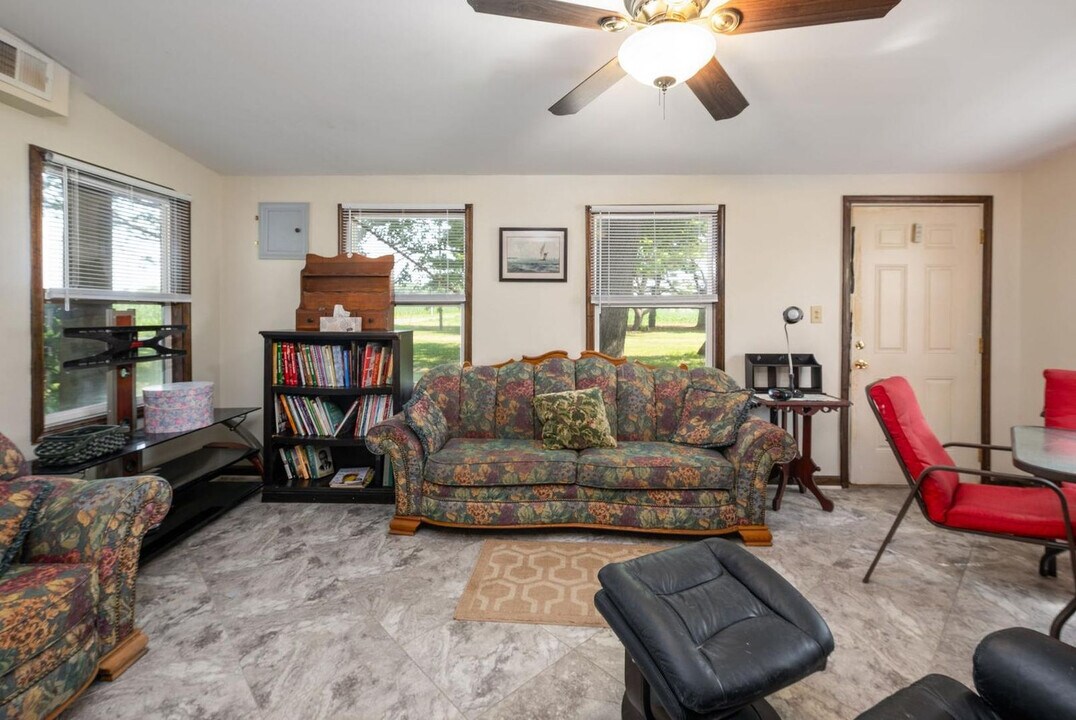 29641 Foskey Ln in Delmar, MD - Building Photo