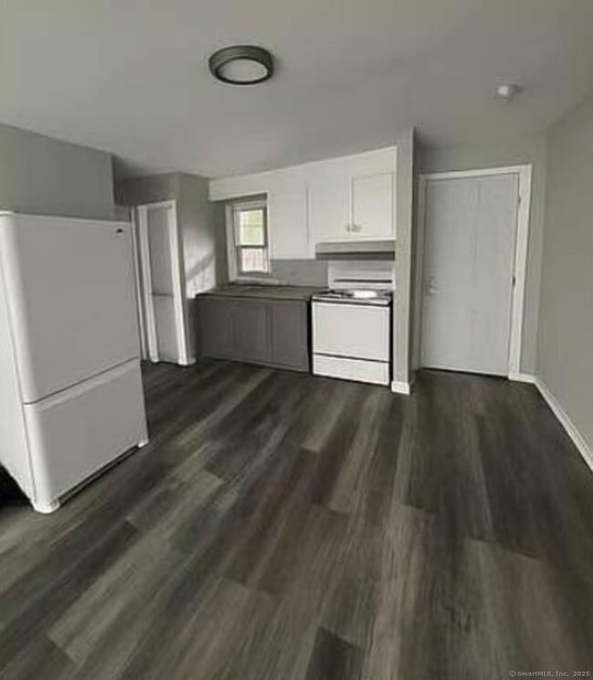 property at 240 Oak St