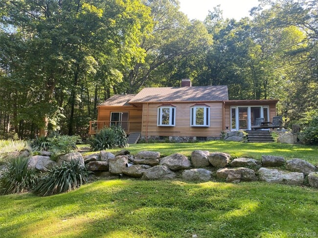 property at 98 Travis Corners Rd