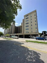 1811 Jefferson St in Hollywood, FL - Building Photo