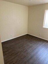 12113 Menaul Blvd NE, Unit B in Albuquerque, NM - Building Photo - Building Photo