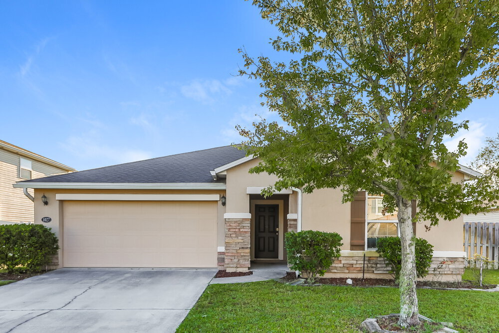 1027 Lemon Drop Ln in Middleburg, FL - Building Photo