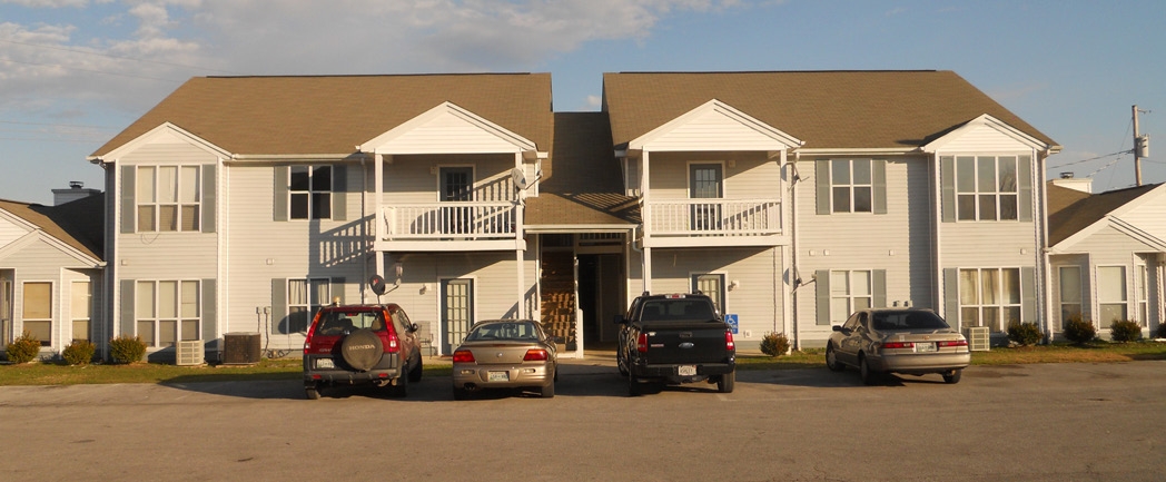 Town Edge Village Apartments in Smithville, TN - Building Photo