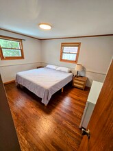 1623 Jay Ln in Green Bay, WI - Foto de edificio - Building Photo