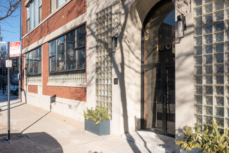 East Side Lofts in Chicago, IL - Building Photo - Building Photo