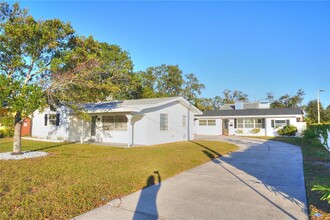 405 S Lake Dr in Clearwater, FL - Building Photo - Building Photo