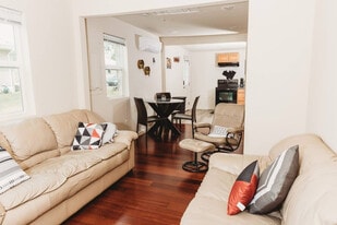 7608 Harmans Rd in Severn, MD - Building Photo