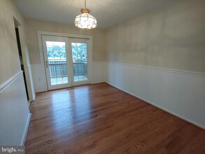 216 Rebecca Ann Ct in Glen Burnie, MD - Building Photo - Building Photo