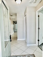 840 104th Ave N in Naples, FL - Building Photo - Building Photo